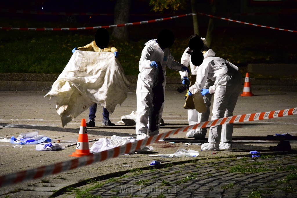 Einsatz BF Messerstecherei Koeln Neustadt Nord Eberplatz Platzmitte P196.JPG - Miklos Laubert